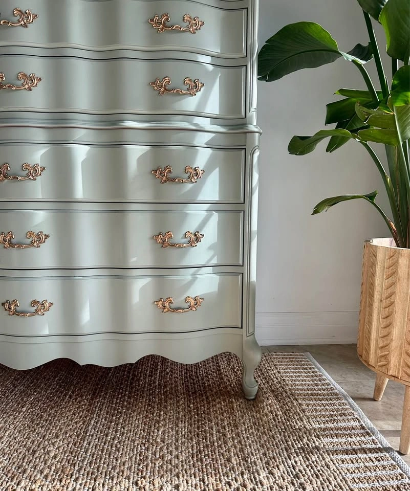 French Provincial 6-Drawer Tallboy - Malcom Furniture - photo 4