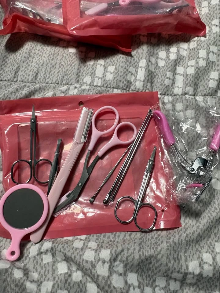 Grooming and Beauty Tool Sets - photo 3
