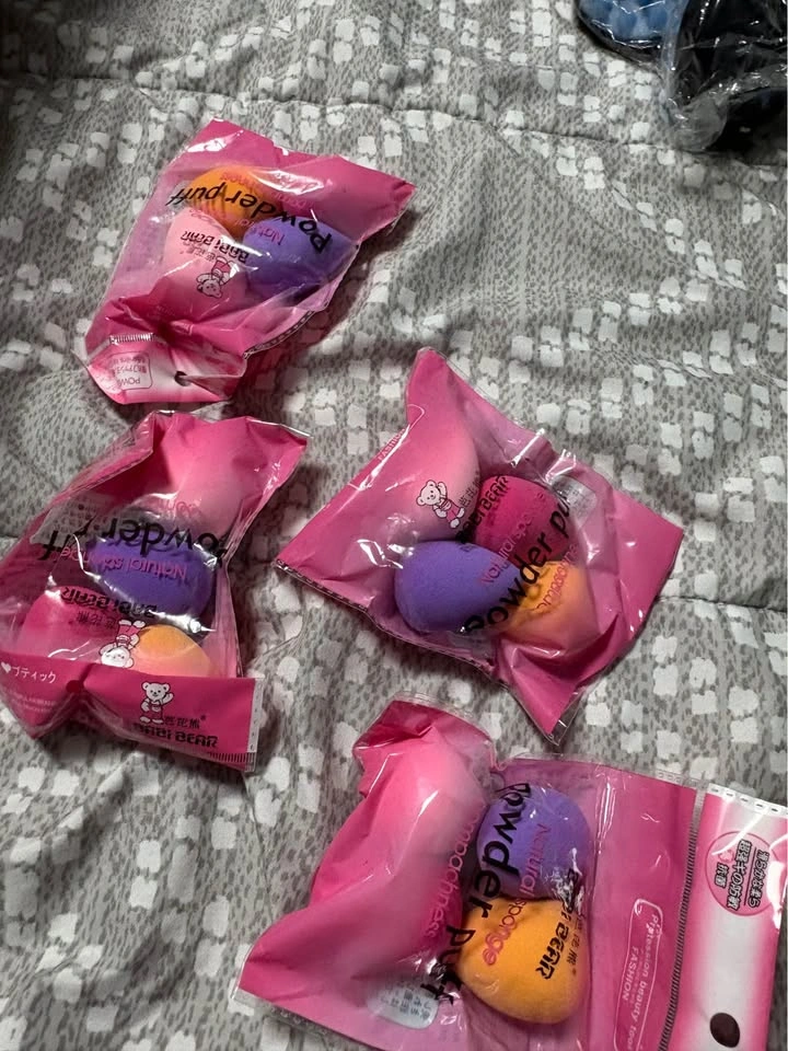 Bulk Makeup Sponge Set with Holders - photo 3