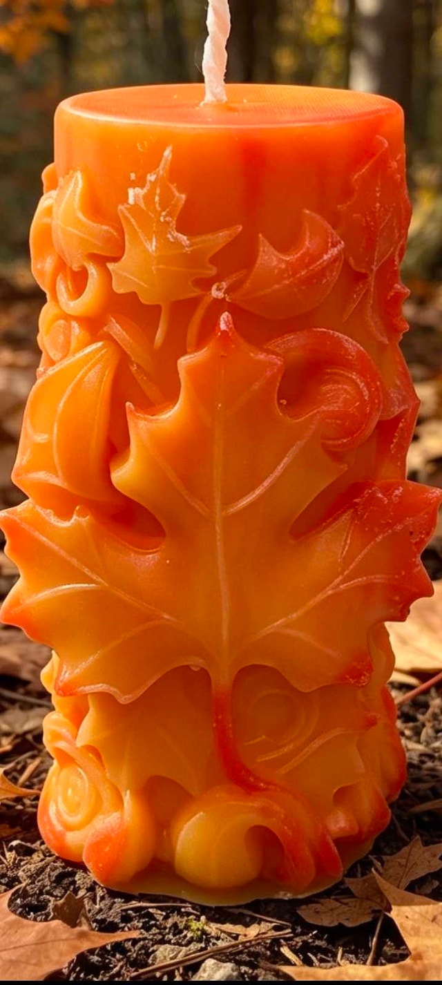 Handcrafted Maple Leaf Decorative Candle 12cm - photo 2