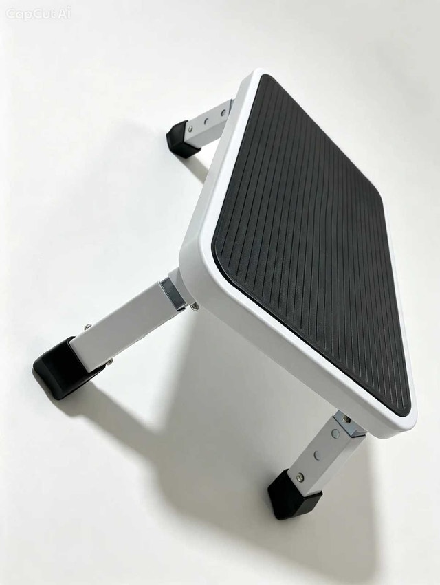 VEVOR Step Stool 1-Step, 330lbs, Folding Steel Ladder - photo 3