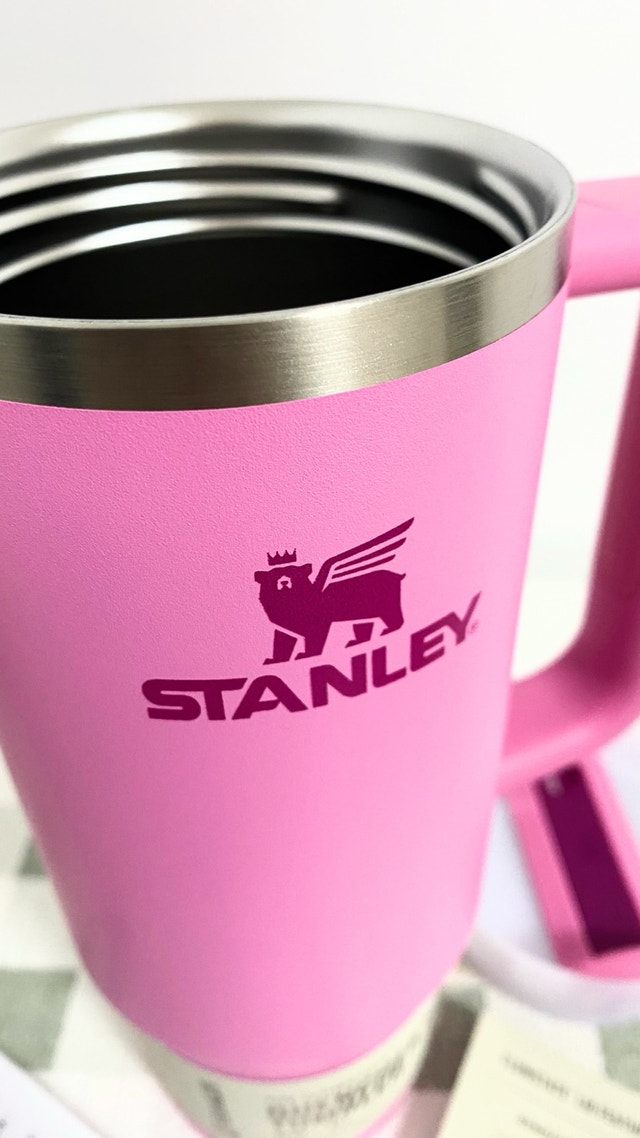 Stanley IceFlow 30oz (887ml) Thermal Mug with Flip-up Straw - photo 3