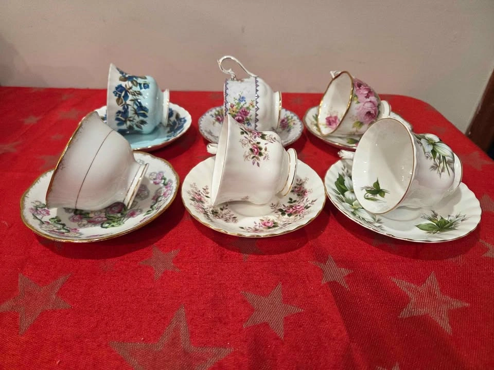 Royal Albert Bone China Teacup Sets - photo 3