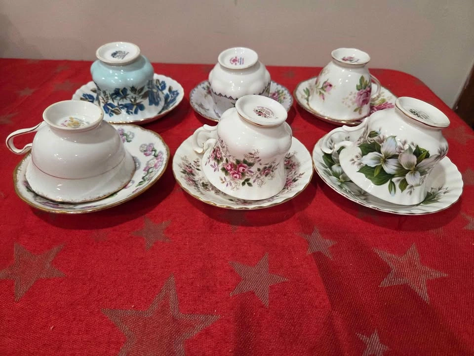 Royal Albert Bone China Teacup Sets - photo 4