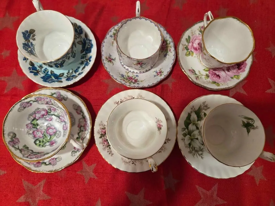 Royal Albert Bone China Teacup Sets - photo 5
