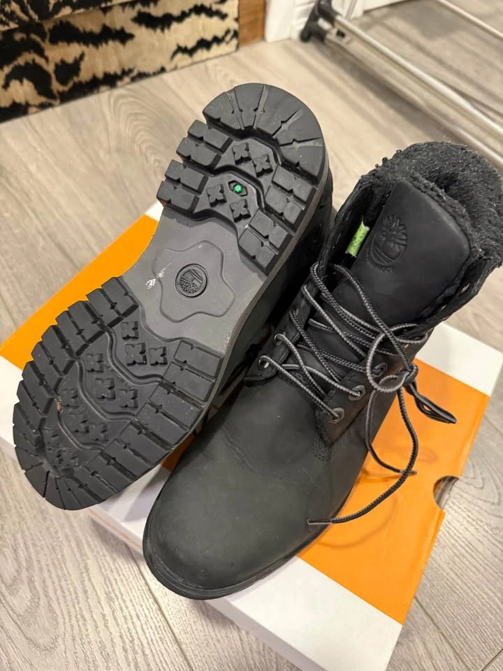 Timberland 6-inch Premium Warm Lined Boots