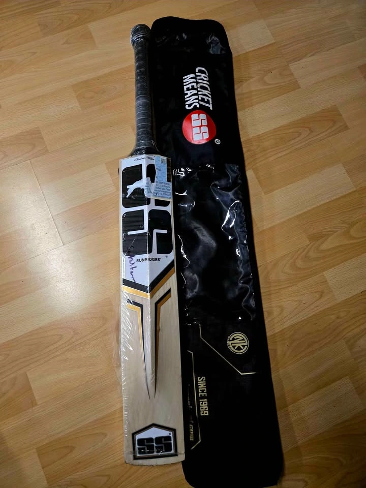 SS Kashmir Willow Cricket Bat - photo 2