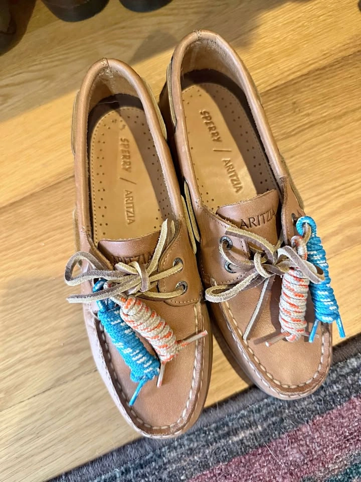 Sperry x Aritzia Leather Boat Shoes