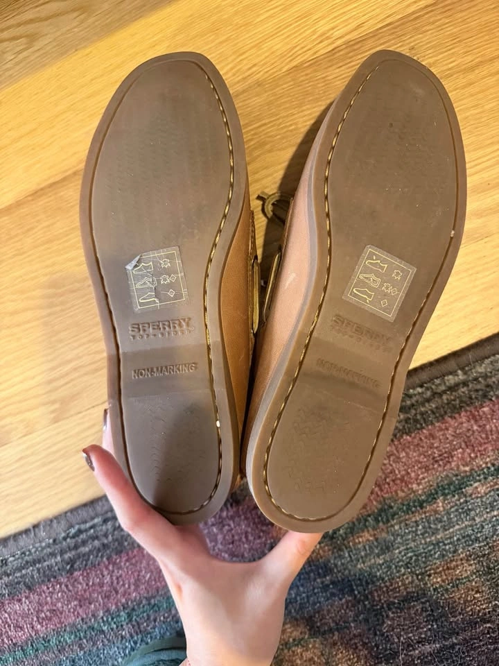 Sperry x Aritzia Leather Boat Shoes - photo 2