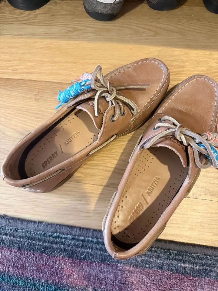 Sperry x Aritzia Leather Boat Shoes - photo 3