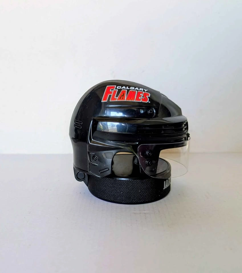 2009 McDonald's Jarome Iginla Calgary Flames Mini Helmet Action - photo 3