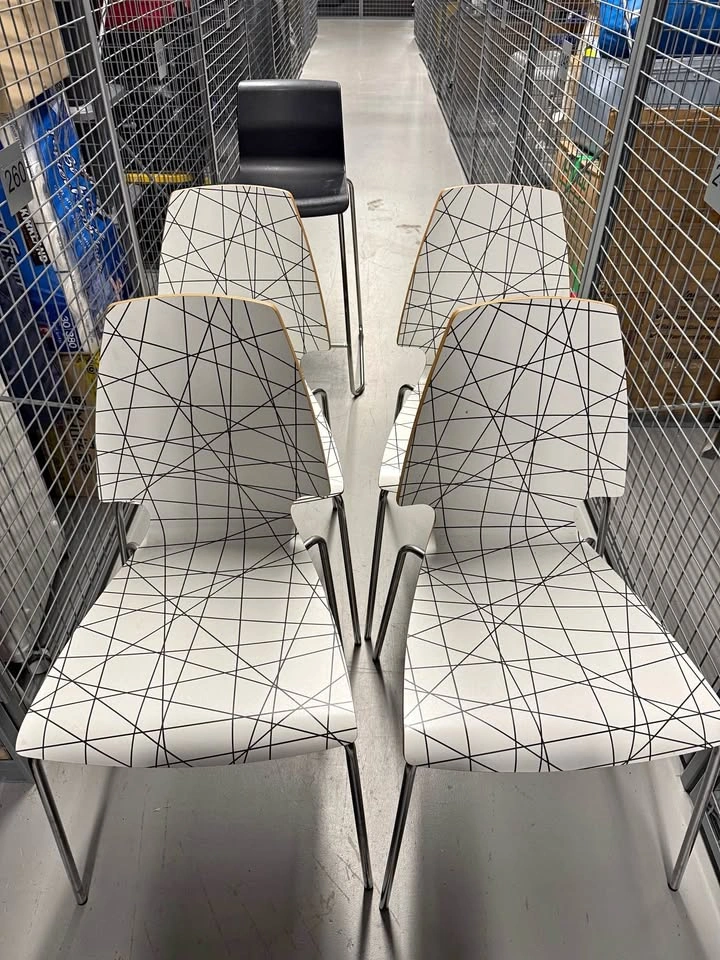 Set of 4 Geometric Pattern Dining Chairs and 1 Black Bar Stool