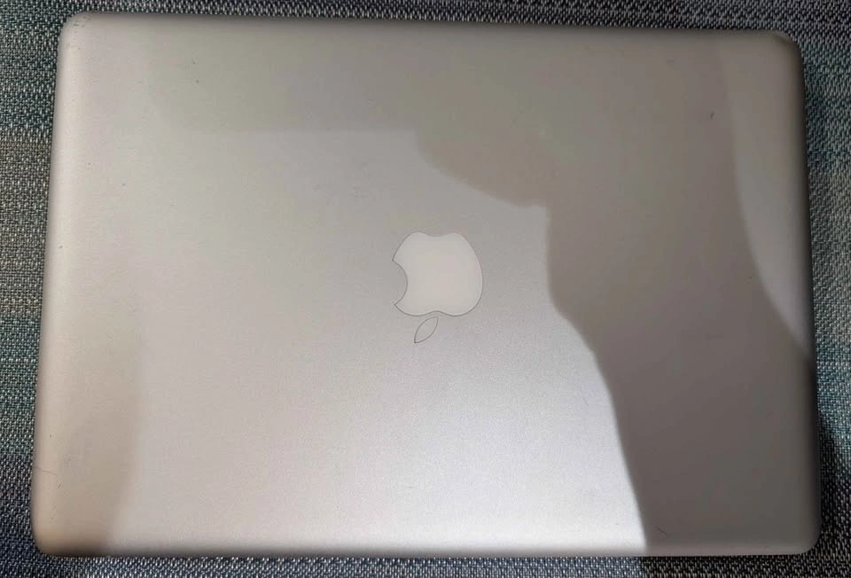 Apple MacBook Pro - photo 4