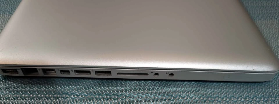 Apple MacBook Pro 500GB Laptop - photo 5