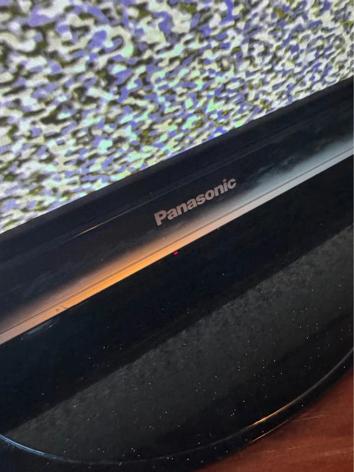 Panasonic Viera Television - photo 2