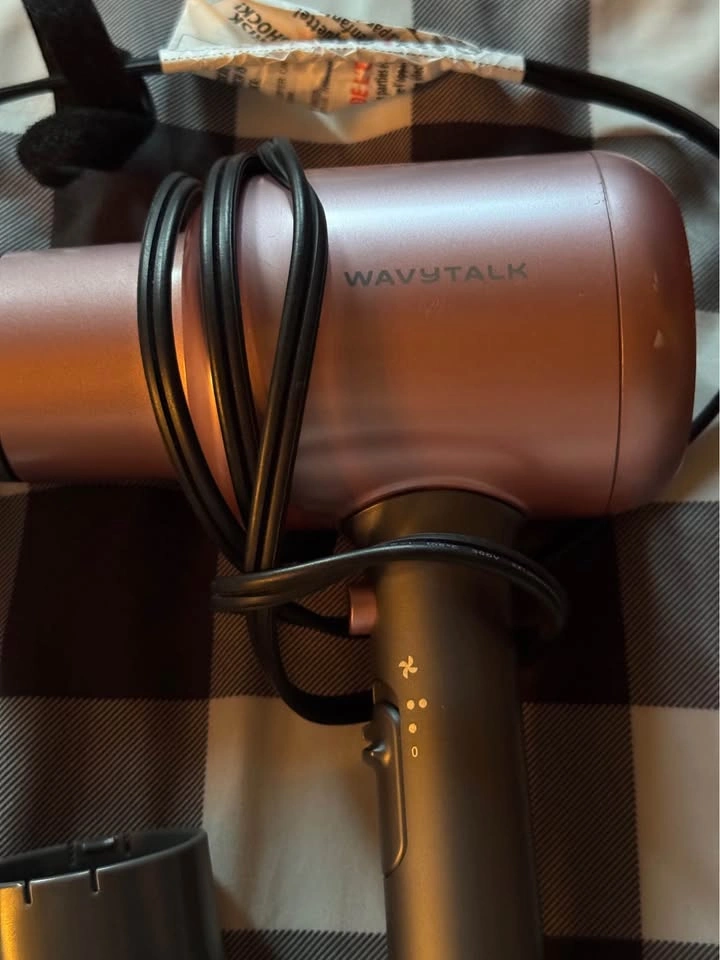 Wavytalk Hair Dryer with Attachments - photo 2