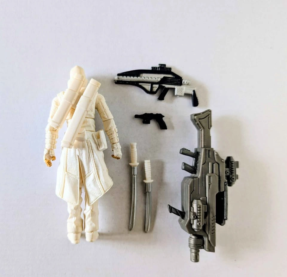 2009 Hasbro Storm Shadow G.I. Joe: The Rise of Cobra Figure - photo 2