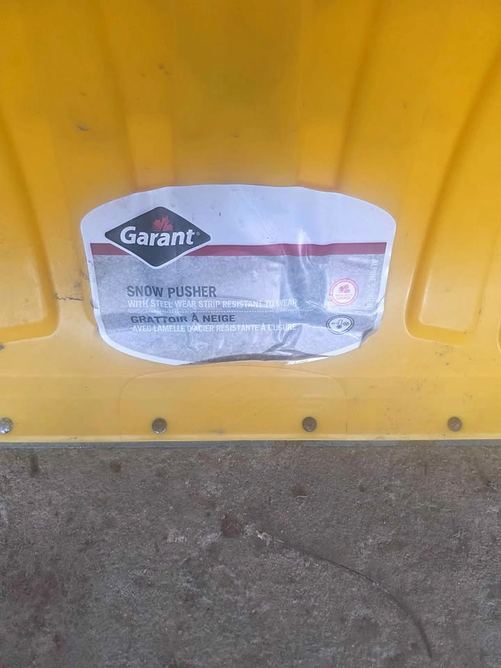 Garant Alpine Series Yellow Snow Pusher with Steel Edge