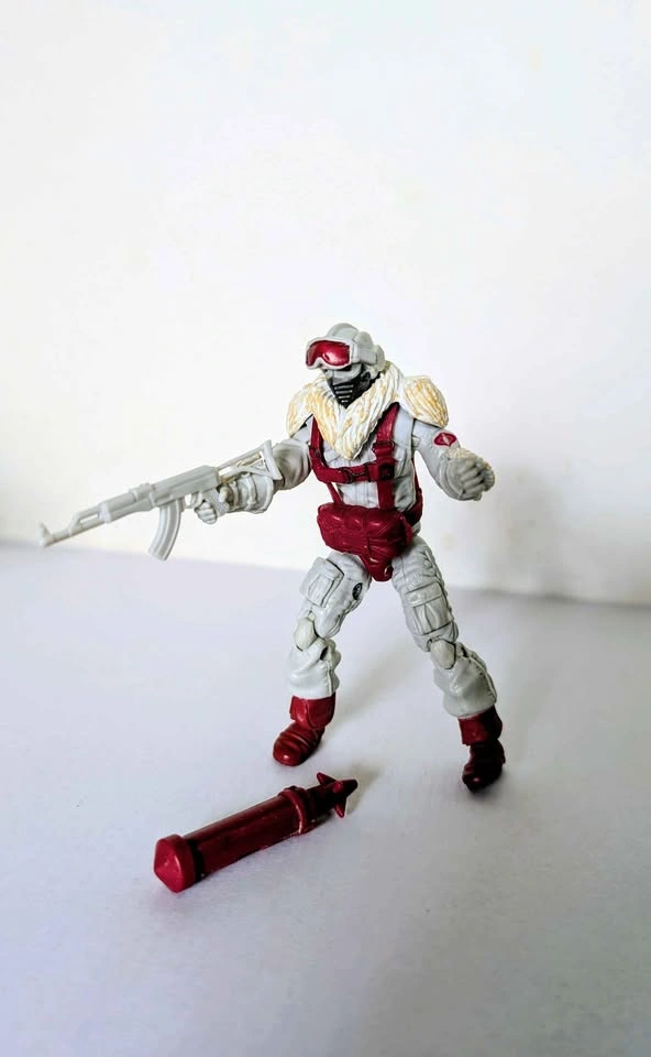 2010 Hasbro G.I. Joe Pursuit of Cobra Snow Serpent Officer - photo 3