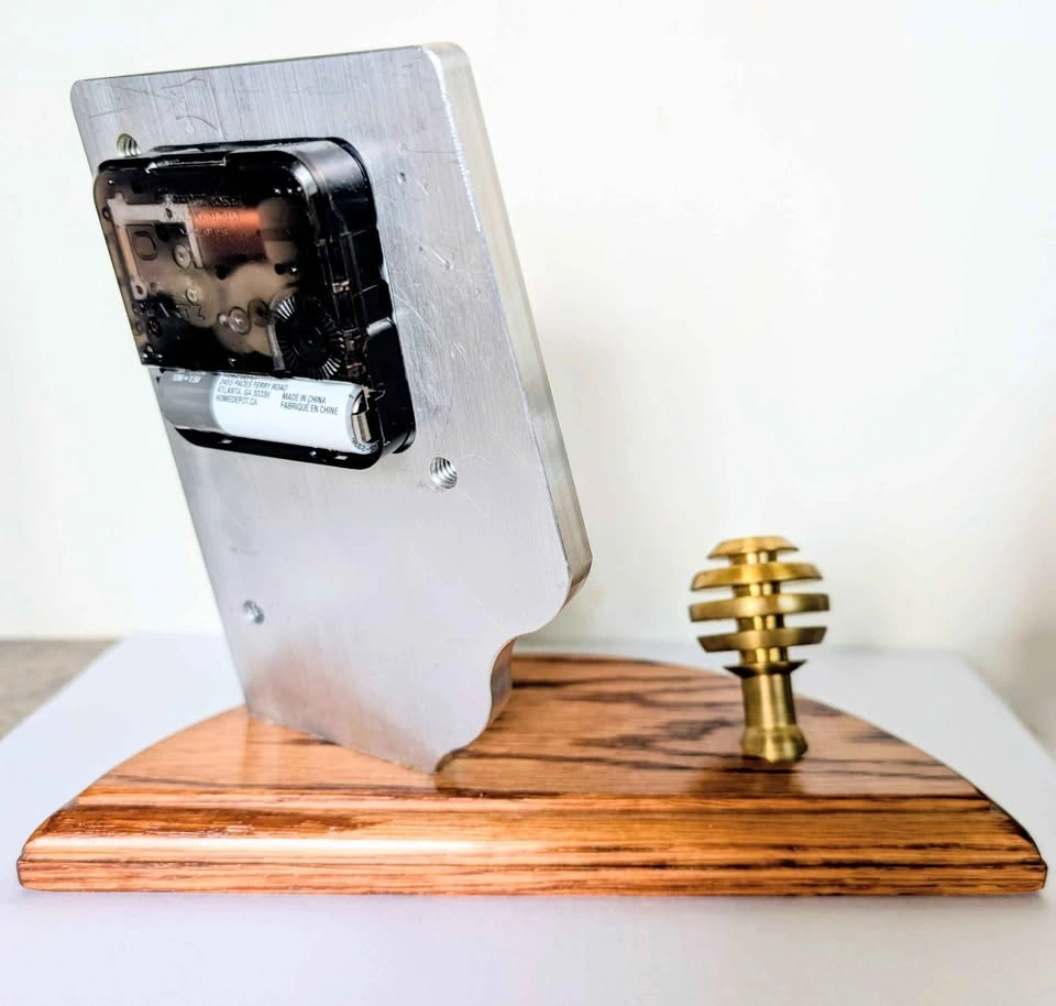 Vintage NAIT Foundation Desk Clock and Pen Holder - photo 2