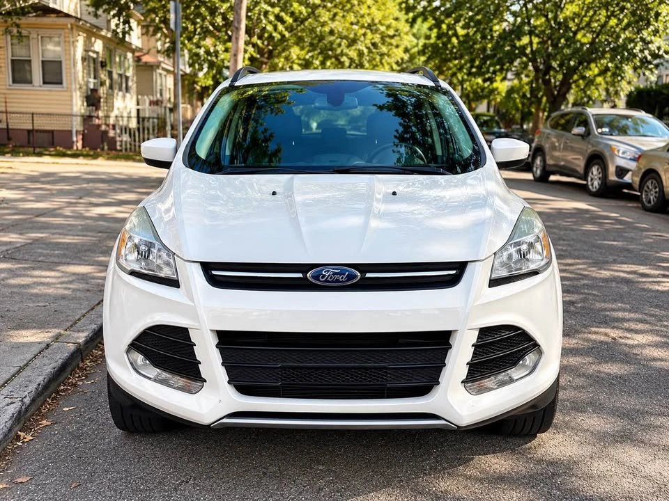 2016 Ford Escape SE Sport Utility 4D - photo 2