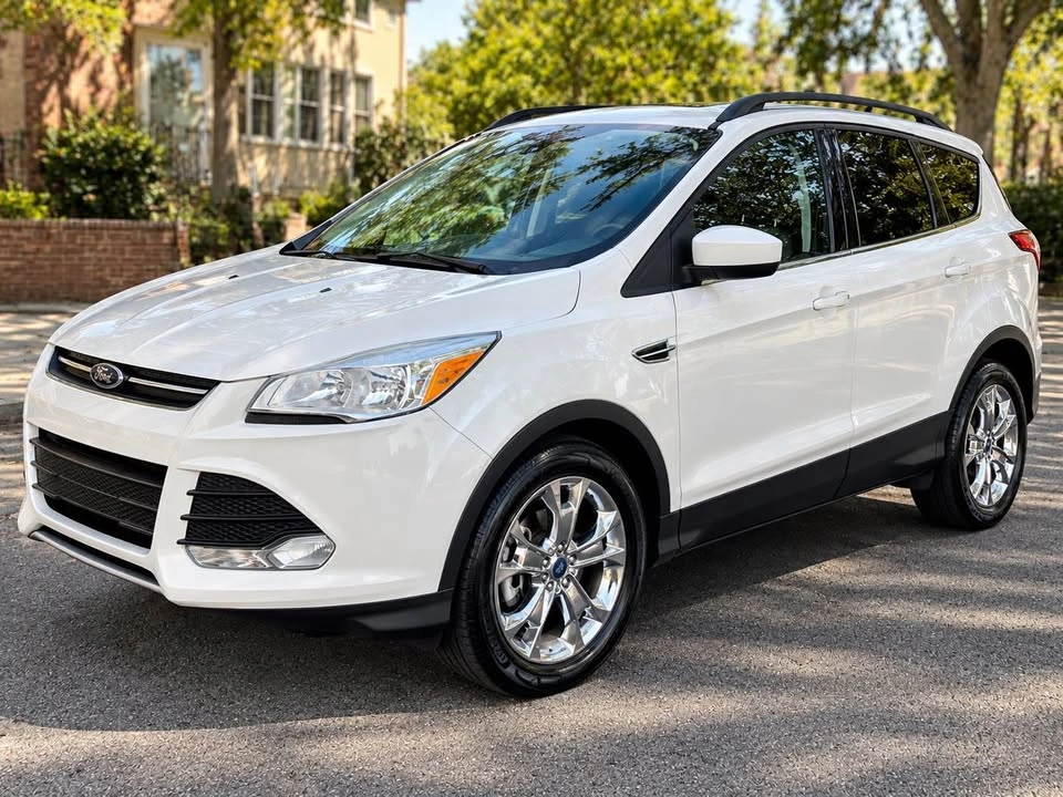 2016 Ford Escape SE Sport Utility 4D - photo 3