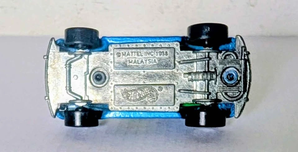 Vintage 1988 Hot Wheels VW Volkswagen Beetle Bug - photo 5