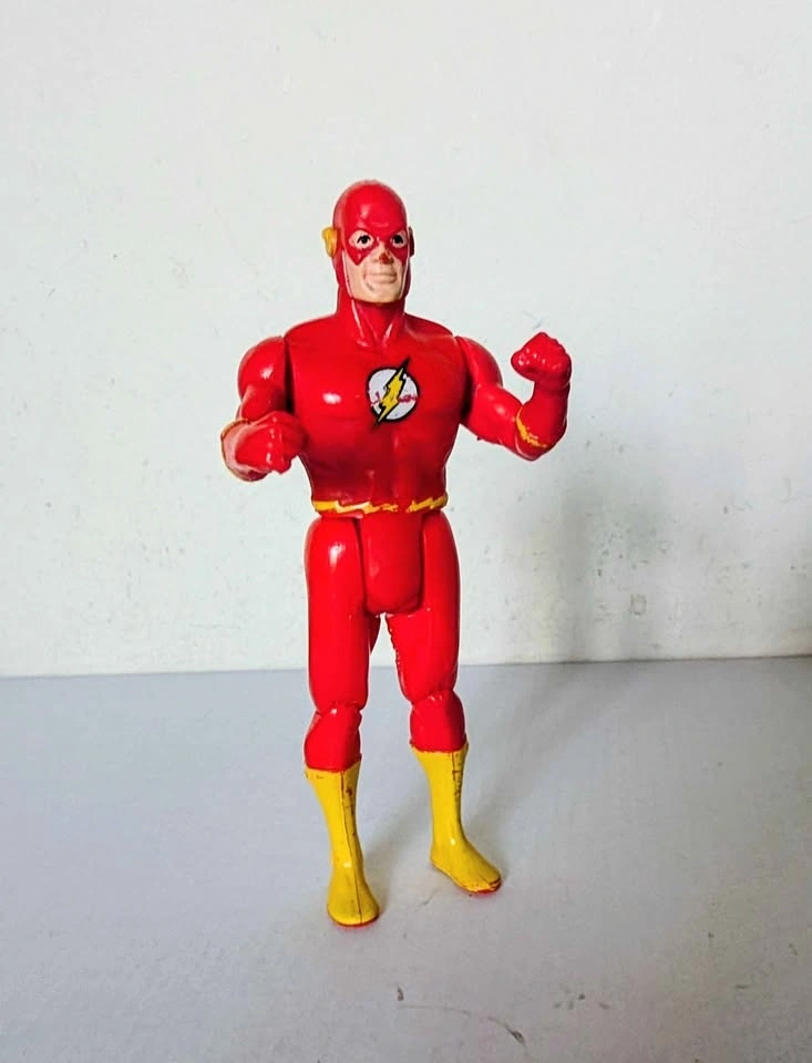 Vintage 1984 Kenner The Flash Action Figure - photo 3