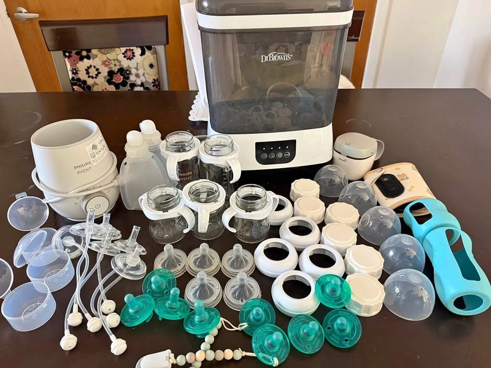Baby feeding set/ Lot article Bébé