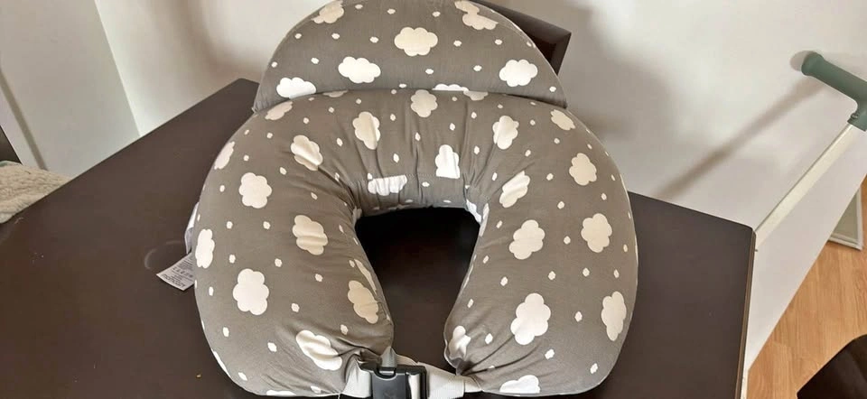 Momcozy Nursing Pillow / coussin allaitement