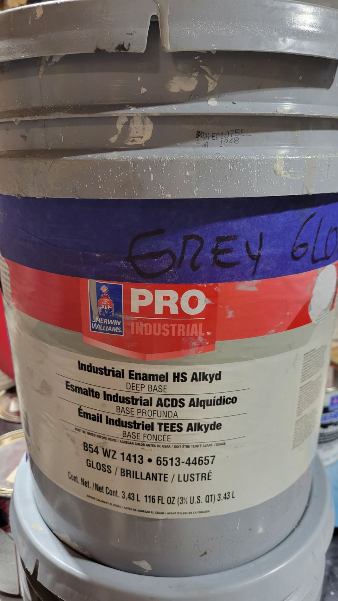Grey gloss paint 5 gallon bucket