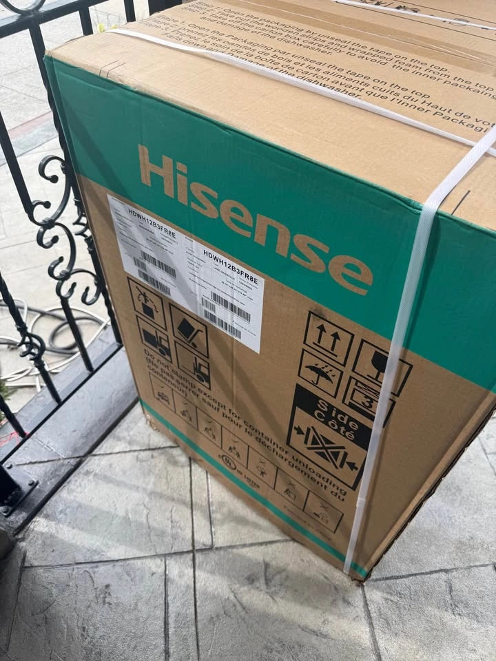 Hisense 24” Stainless Steel Dishwasher with 3rd Rack - photo 3