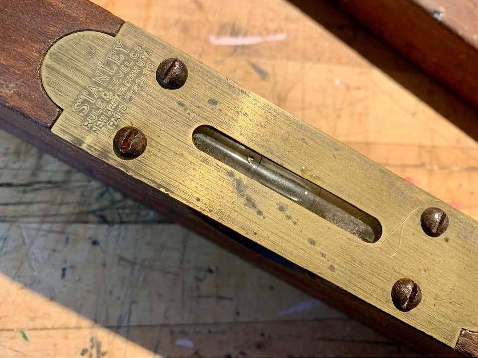 Woodworking levels - antique vintage wooden - photo 2
