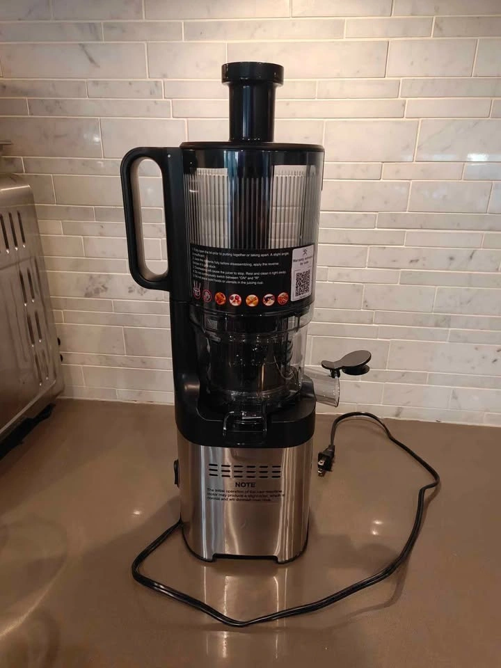 AMZCHEF Cold Press Juicer, 4.6" Extra Self-Feeding Juicer - photo 4