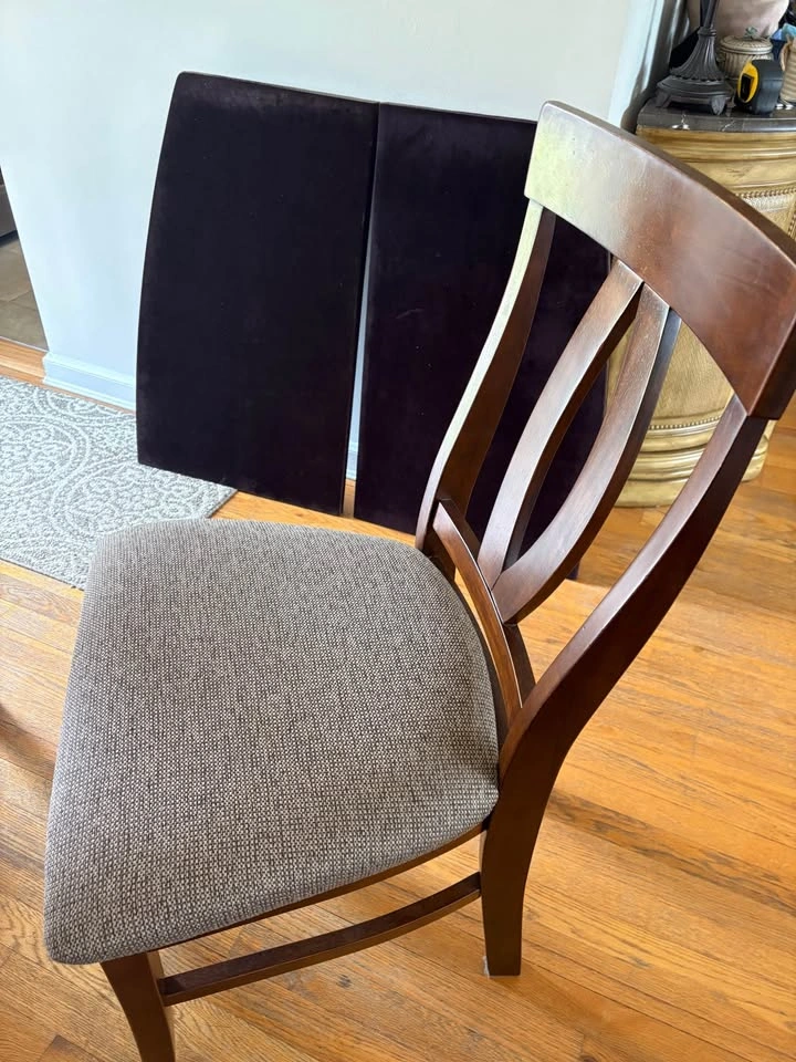 Dark Wood Dining Table with Butterfly Leaf and 6 Chairs - photo 5