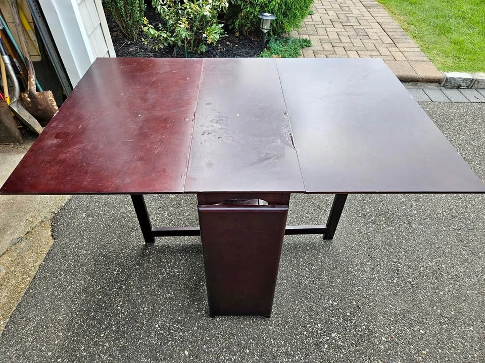 Wooden Drop-Leaf Dining Table with 3 folding chairs