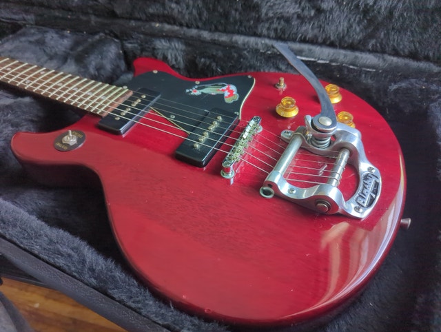 Korean made Gibson Epiphone with Bigsby Tremolo Bar