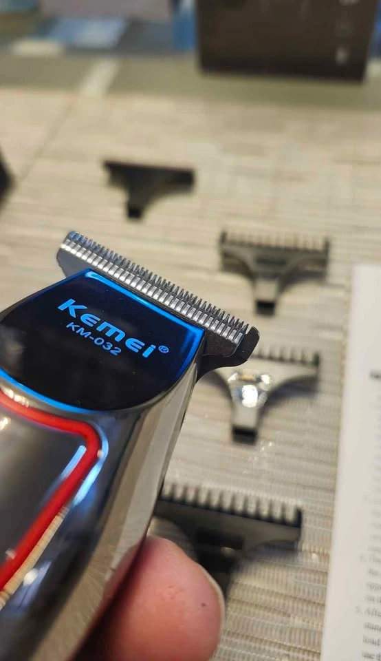 Professional Kemei Hair Trimmer - photo 3