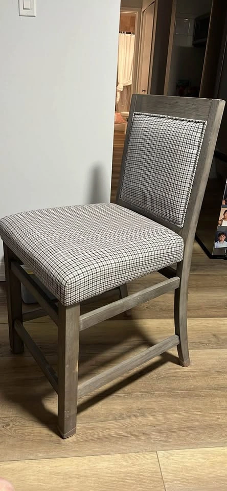 3 Matching Dining Chairs for Island - photo 2