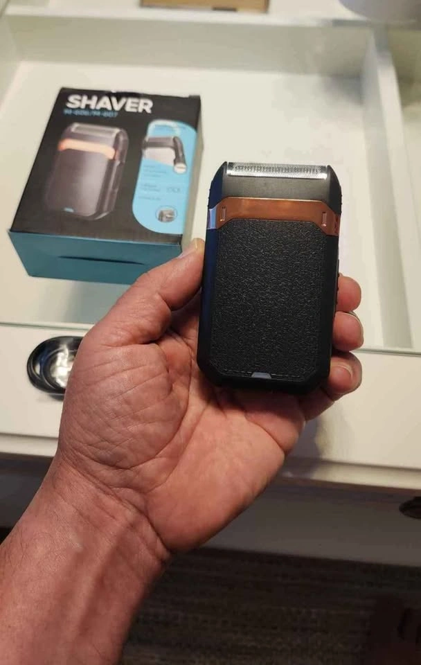 Gertzy Wireless Reciprocating Shaver - photo 3