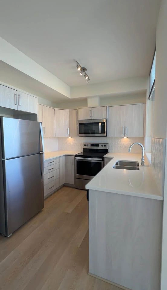 1 Bed 1 Bath - Apartment - photo 5