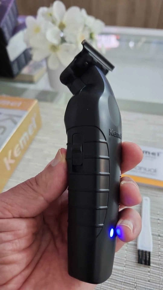 Kemei Professional Trimmer KM-2299 - photo 3