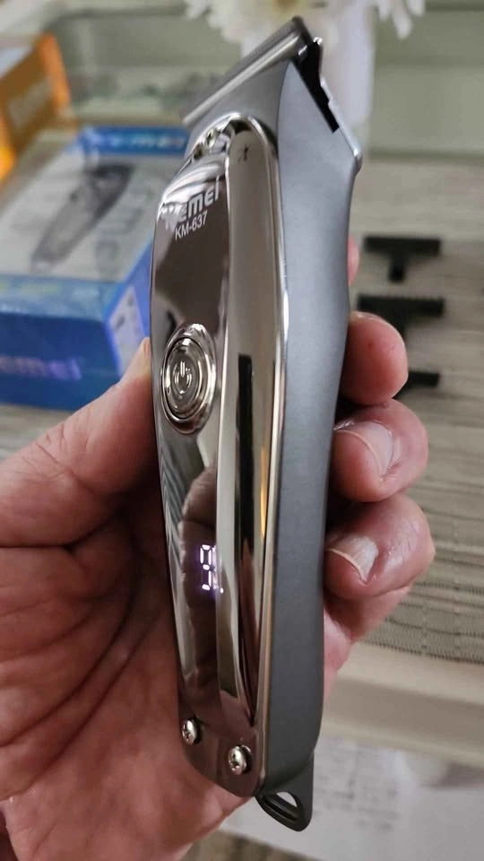 Kemei KM-637 Professional Grade Trimmer - photo 4