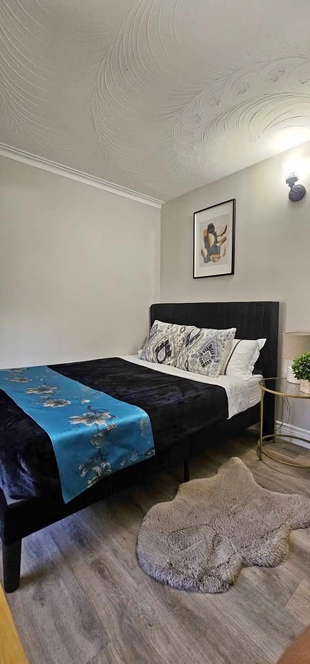 Private room for rent