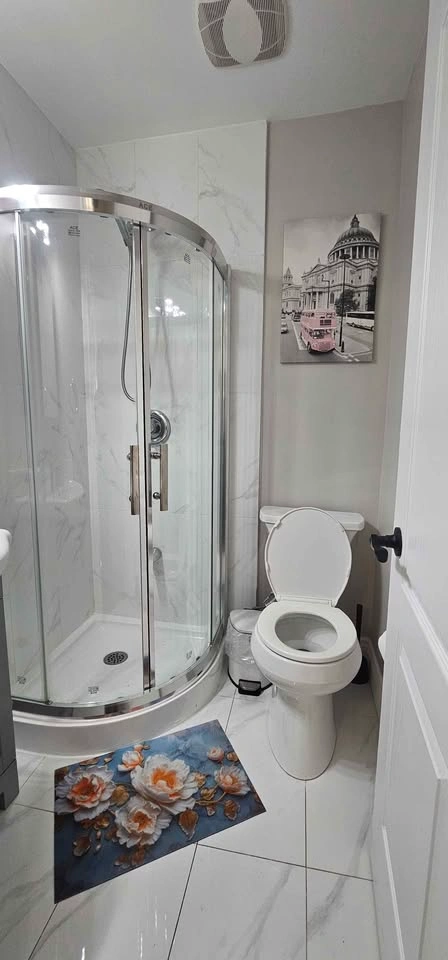 Private room for rent - photo 5