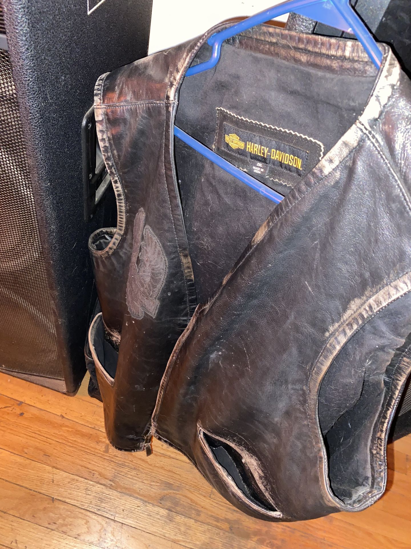 Leather Chaps XL and Leather Vest - photo 2