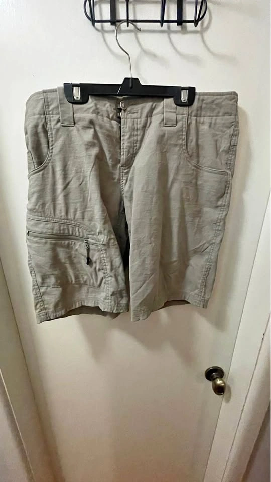 chlorophyllie Rally Bermuda Shorts Size 12 Grey