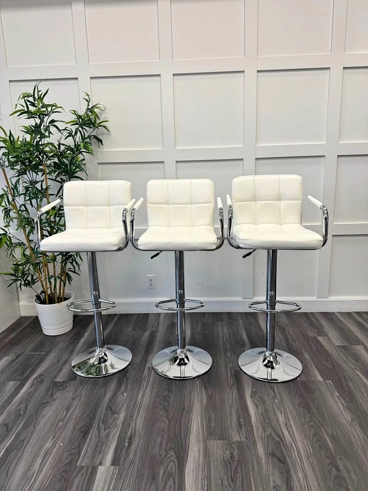 Stylish Bar Stools. Sale