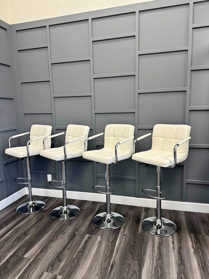 White/Silver Bar Stools