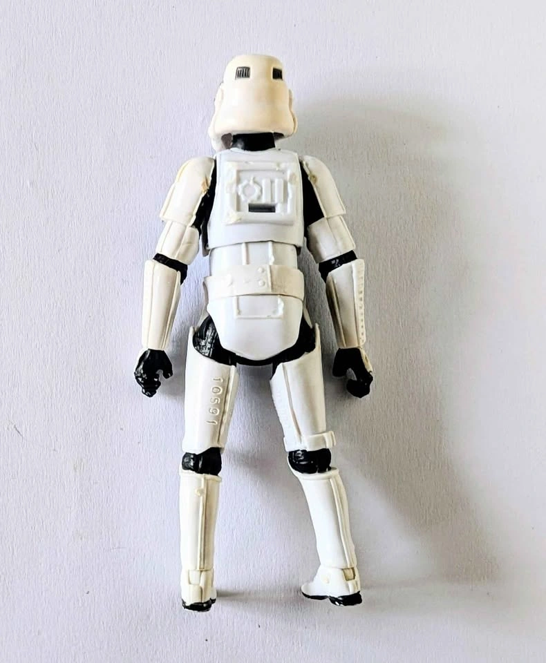 2009 Hasbro Stormtrooper Action Figure - Legacy Collection - photo 2